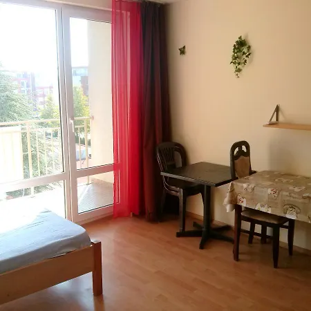 Appartement Crown Fort Studio